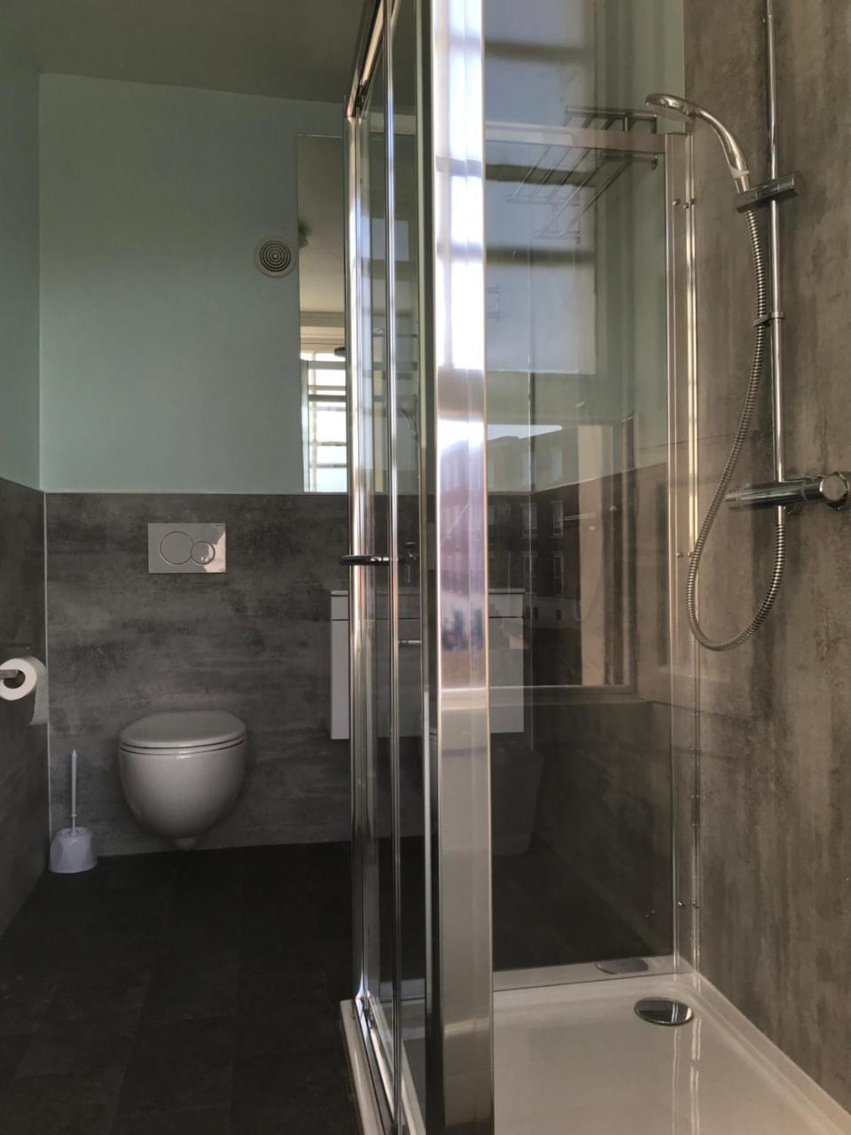 Regency Rooms Guesthouse كيلتنهام المظهر الخارجي الصورة